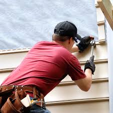 Siding Removal and Disposal in Oshkosh, WI